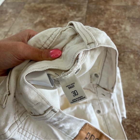 BDG Jeans - Picture 4 of 6